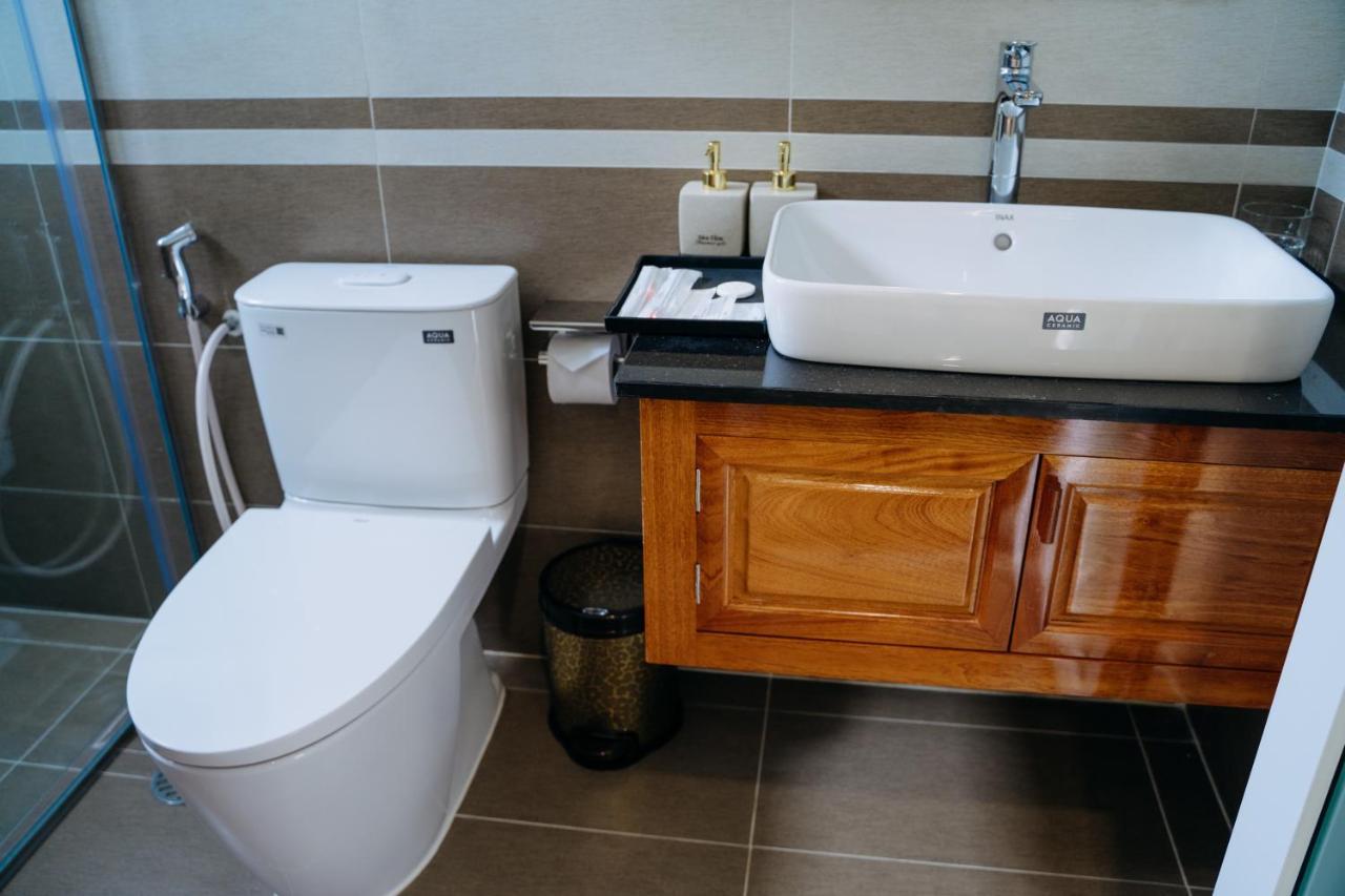 Khach San A68 Hotel Long My Екстериор снимка