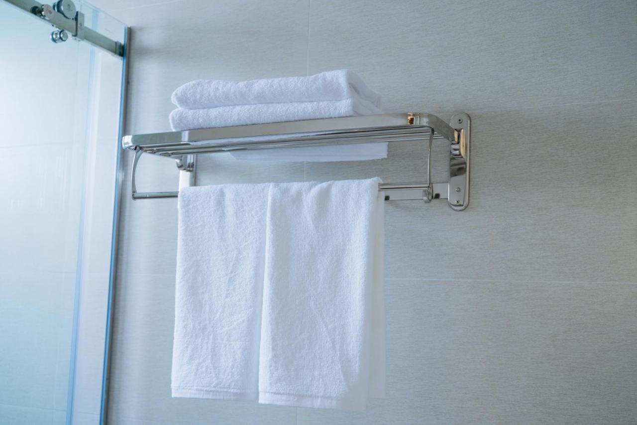 Khach San A68 Hotel Long My Екстериор снимка