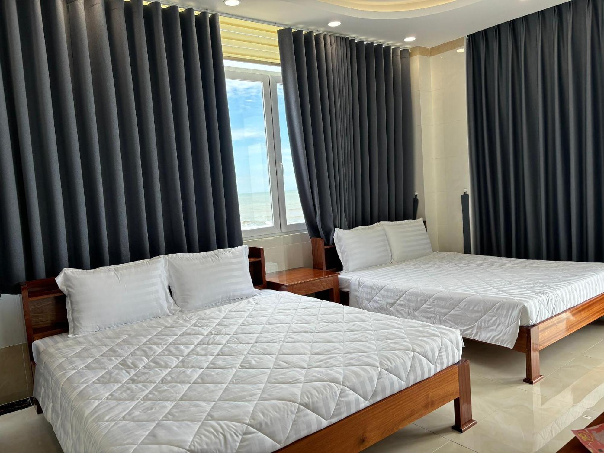 Khach San A68 Hotel Long My Екстериор снимка