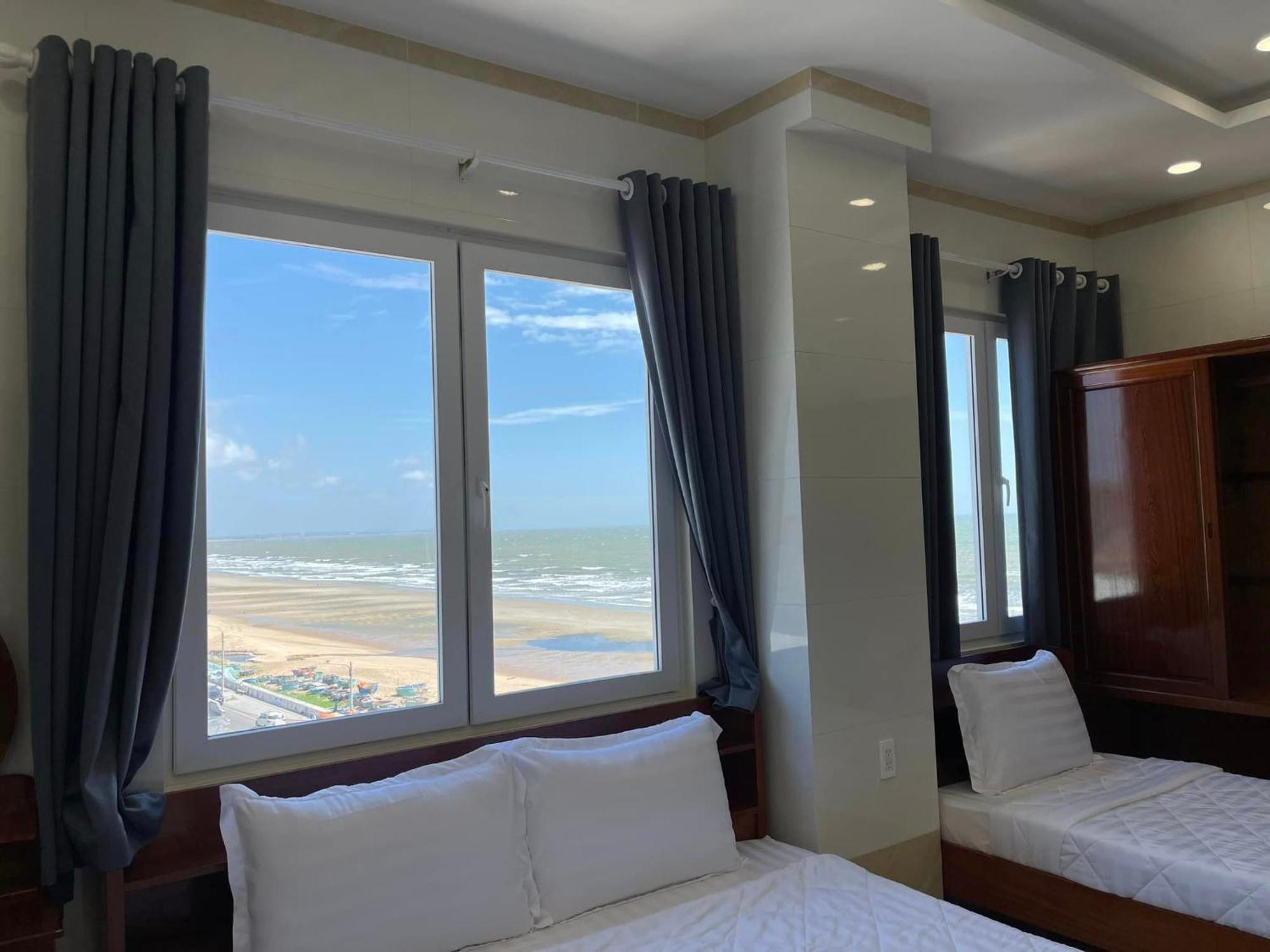Khach San A68 Hotel Long My Екстериор снимка