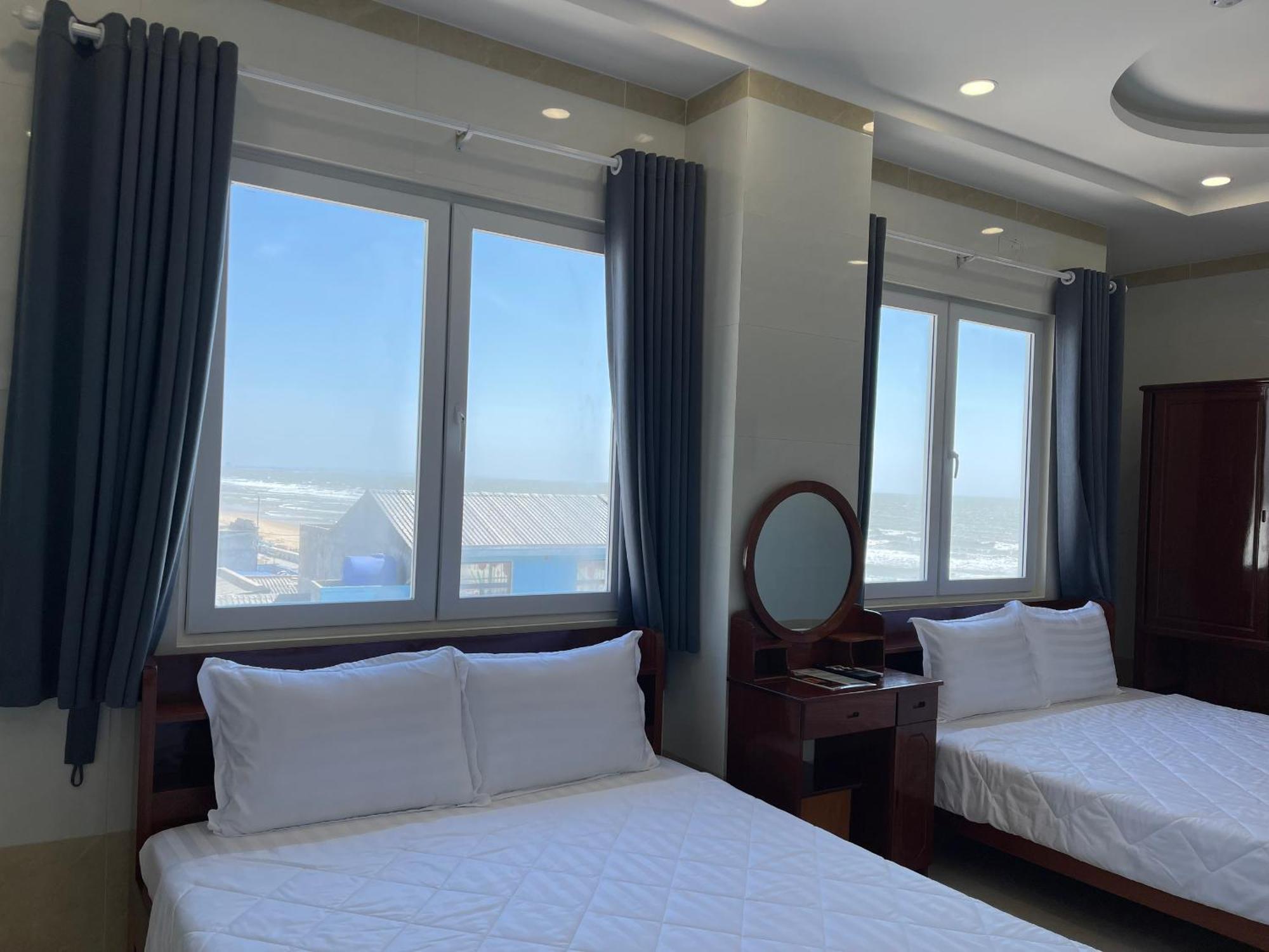 Khach San A68 Hotel Long My Екстериор снимка